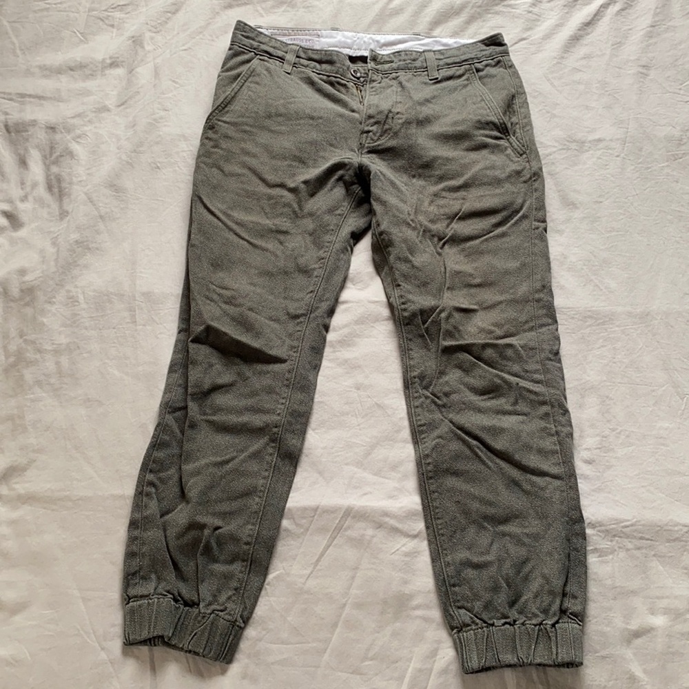 Levi olive green joggers